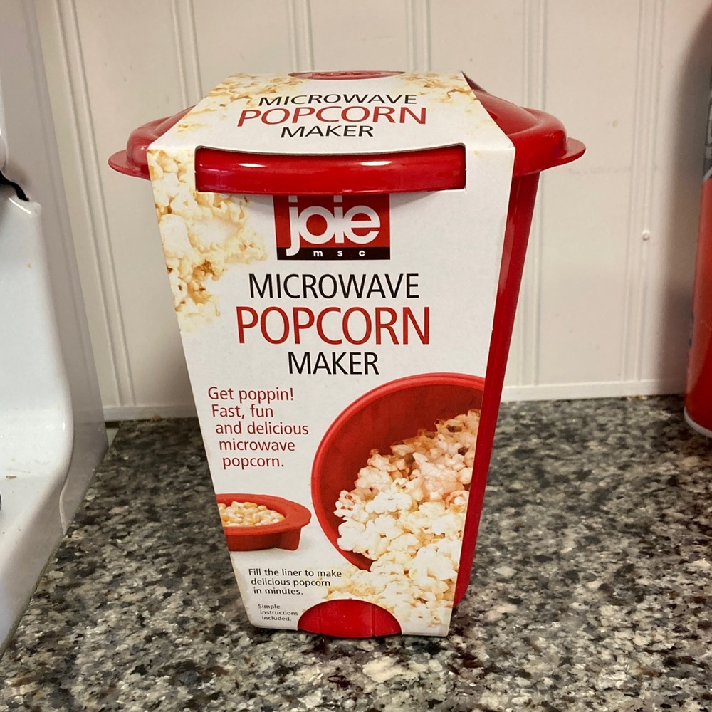 Joie Red Microwave Popcorn Maker
